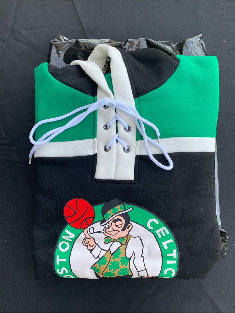 Encore Casino Boston Celtics limited edition mens hoodie size XL